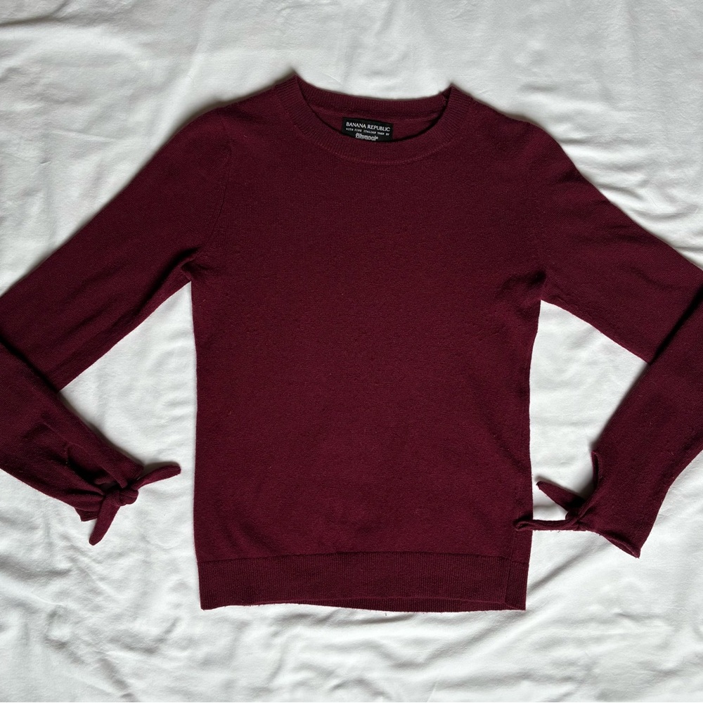 Banana Republic Rich Burgundy Knit Sweater